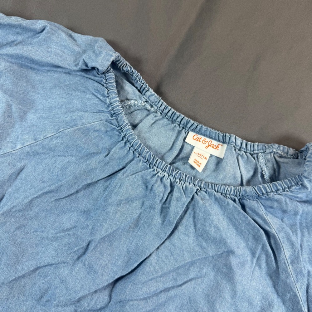 Cat & Jack Girls Light Wash Chambray Short Sleeve Top Size L 10/12 NWT